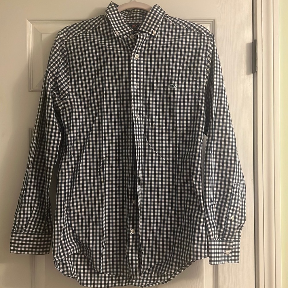 Vineyard Vines button down shirt size small